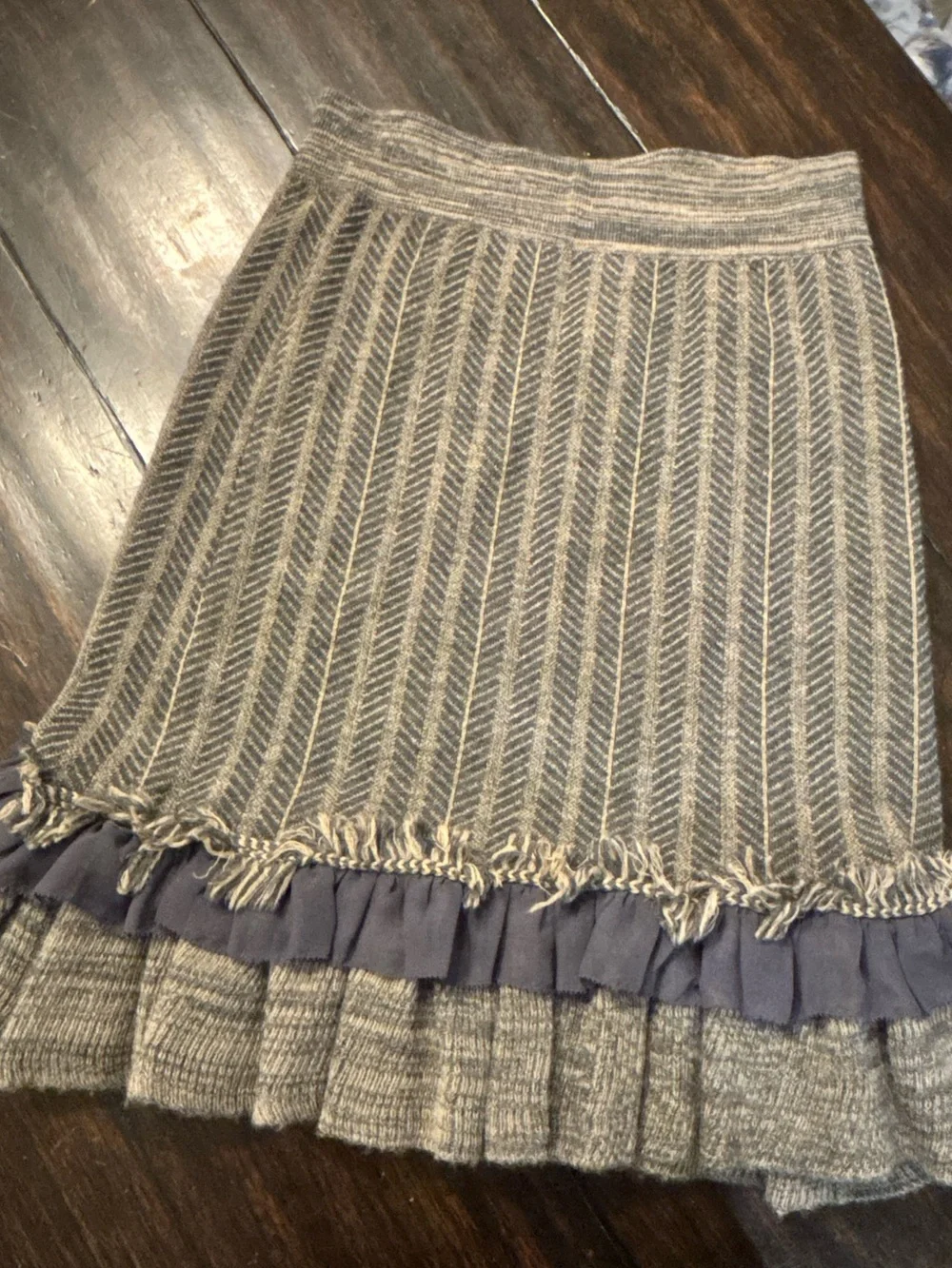 Bryan Bradley wool blend herringbone knit pattern ruffled fringe hem skirt-xs